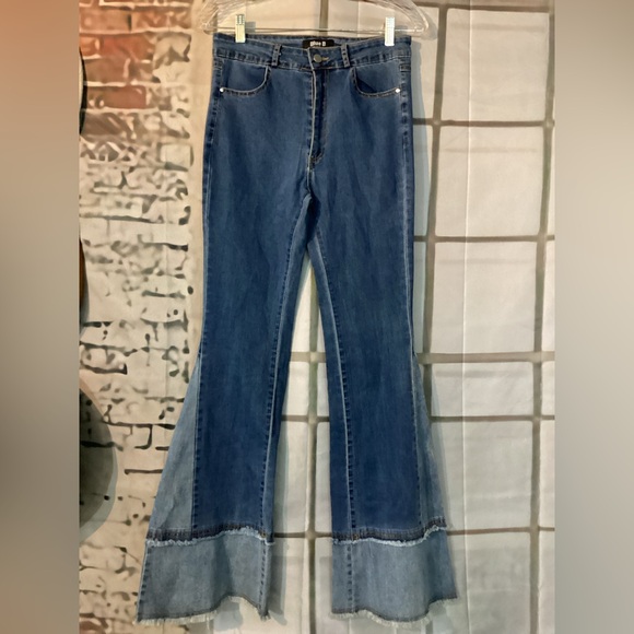 blue b Denim - Classic Blue B Collection Retro Bell Bottom Jeans Sz Medium